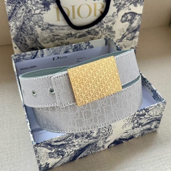 A lovely Dior reversible leather buckle belt del33343 A lovely Dior reversible leather buckle belt del33343