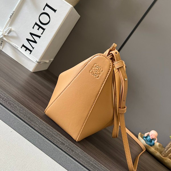 Loewe Hammock Shoulder Bag Replica 2 Colors loe92069