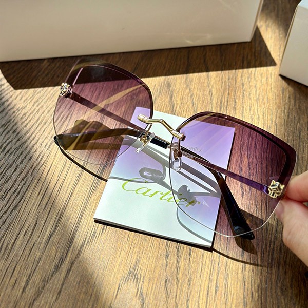 Popular item Cartier bargain Panthere de Cartier sunglasses kae93411