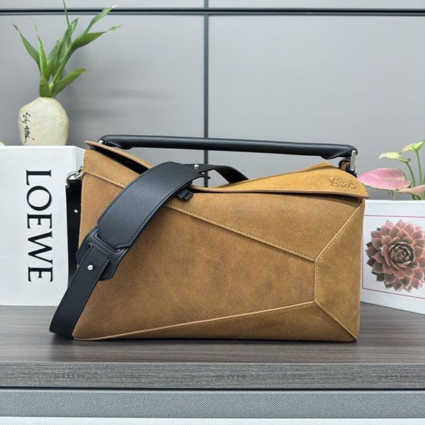 Loewe Puzzle Edge Large Suede Replica Shoulder Bag lof55026