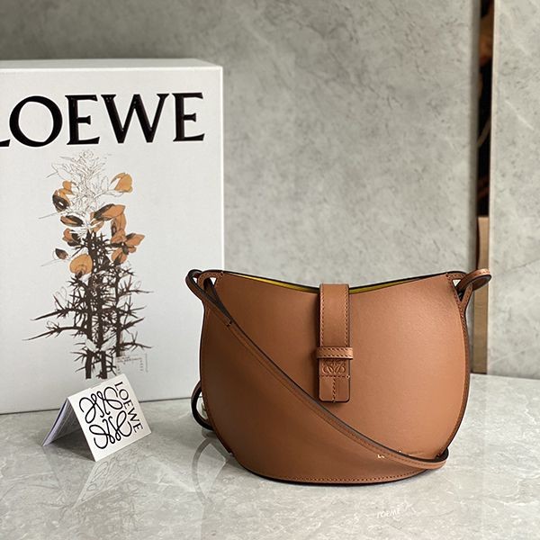 Free shipping Loewe Molded Bucket Bag Replica Logo Calfskin A546Z49X01 Free shipping Loewe Molded Bucket Bag Replica Logo Calfskin A546Z49X01
