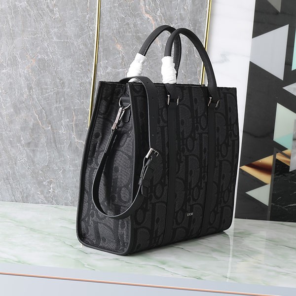 <A capable man's partner>☆Fake Dior☆East West Tote Bag 1ESSH232YXL_H03E