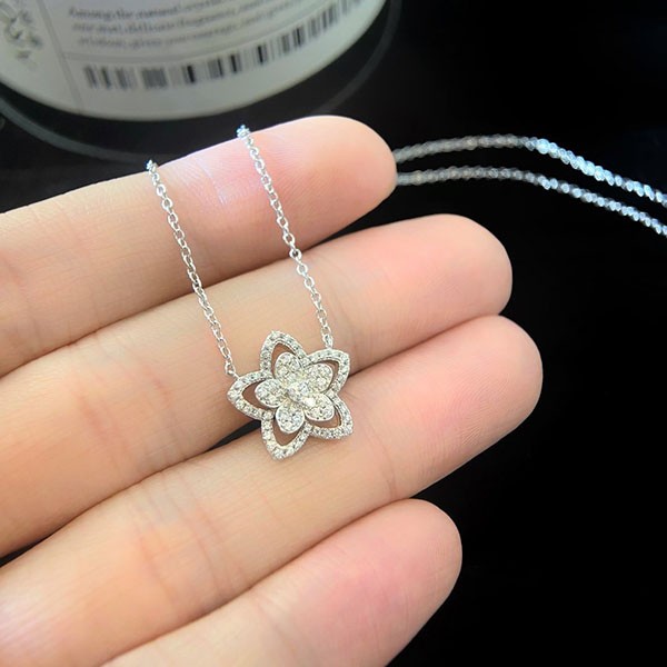 Rare Graff Replica Wildflower Diamond Pendant RGP775