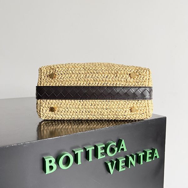 Bottega Veneta Mini Wallace Replica Raffia Crochet Handbag