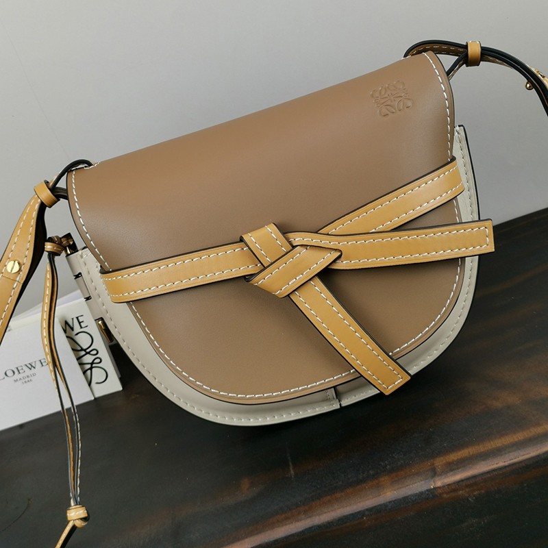 The hottest topic! Loewe Gate Replica Bum Bag Large Suede & Calfskin loa50479