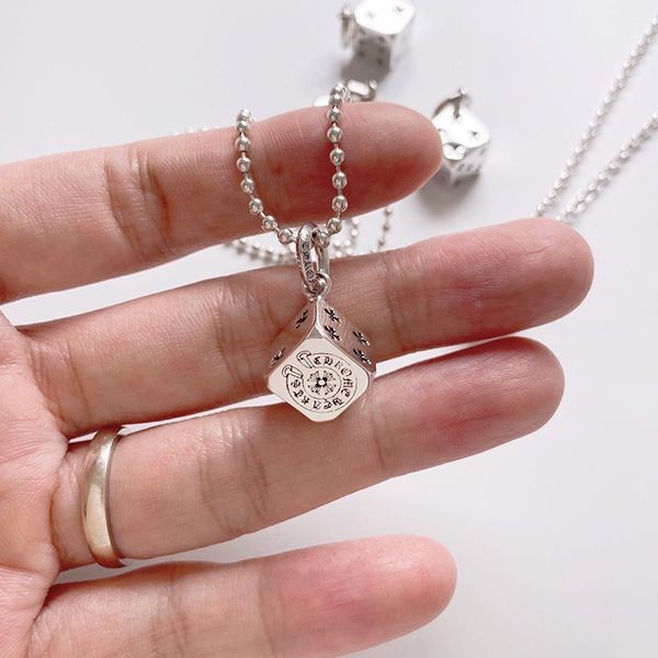 Many celebrities love Chrome Hearts Double Dice N grade necklace Kuh43033