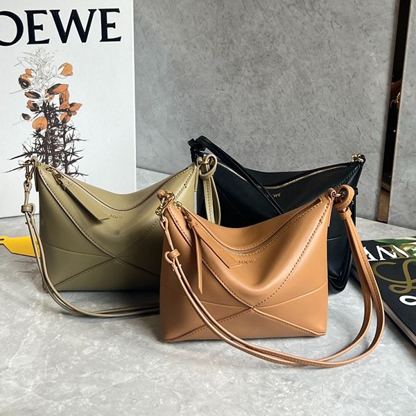 Loewe Replica Puzzle Fold Pouch (Napa Calf) C510PT1X01 Loewe Replica Puzzle Fold Pouch (Napa Calf) C510PT1X01