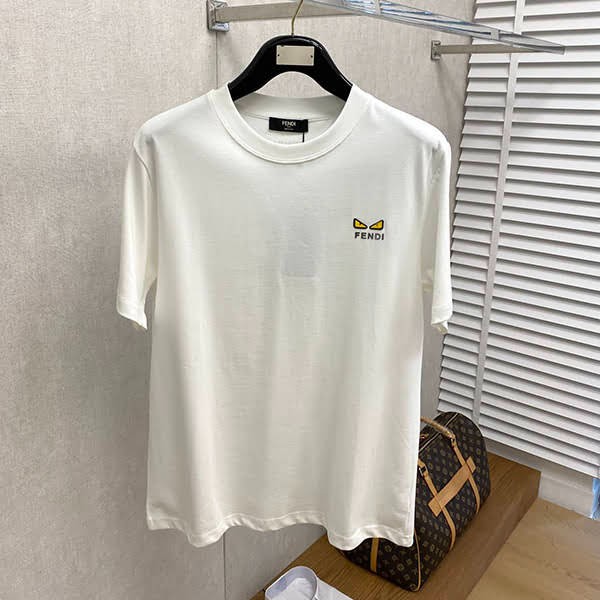 Very popular! Fendi Bag Bugs short sleeve T-shirt replica with embroidered logo fec33296 Very popular! Fendi Bag Bugs short sleeve T-shirt replica with embroidered logo fec33296