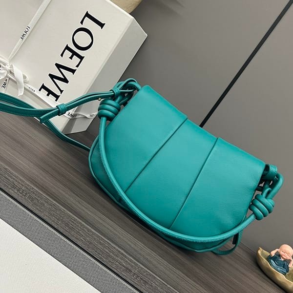 Popular all over the world? Loewe Paseo Satchel Bag Replica lou41981