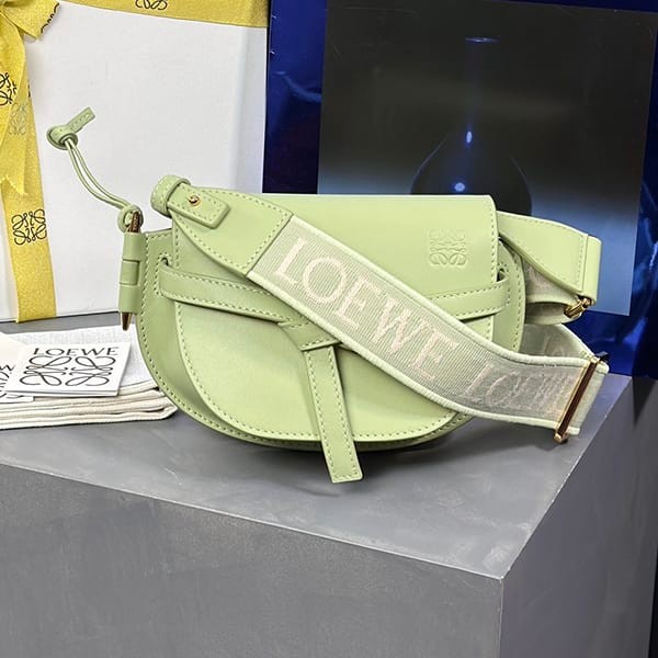 I definitely want it! Loewe Gate Dual Mini Shoulder Bag Replica lox27344 I definitely want it! Loewe Gate Dual Mini Shoulder Bag Replica lox27344