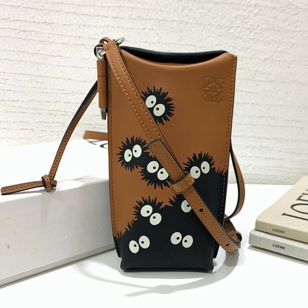 Immediate delivery Loewe x Totoro copy Gate Pocket Makkuro Kurosuke copy log96840