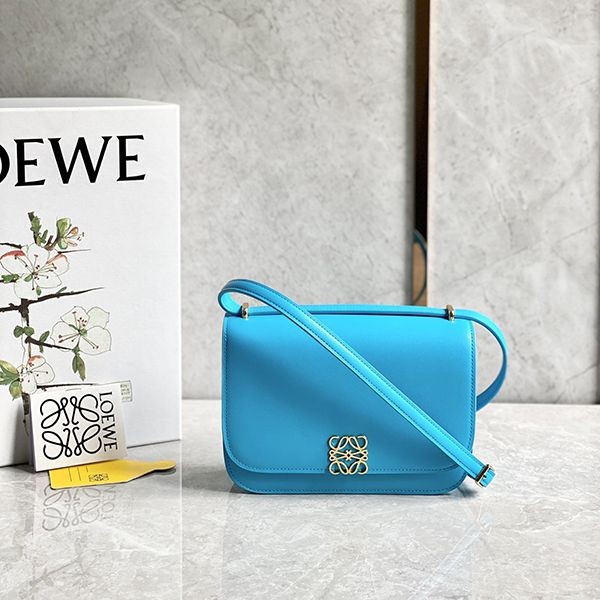 Battle for Loewe Goya Accordion Clutch Shoulder Bag Replica log73827 Battle for Loewe Goya Accordion Clutch Shoulder Bag Replica log73827