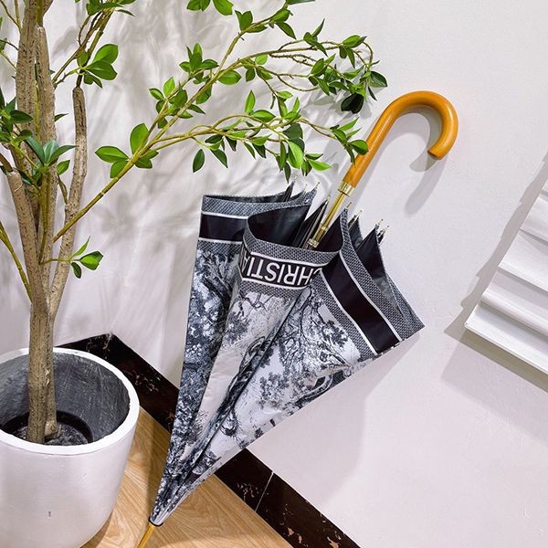 "Beautiful even on rainy days" Walkin' Dior Dior Umbrella Fake den25209 "Beautiful even on rainy days" Walkin' Dior Dior Umbrella Fake den25209