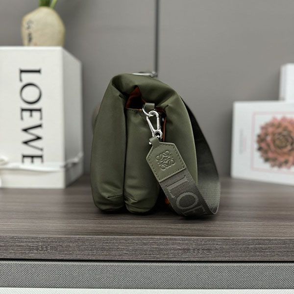 n-grade recommended Loewe puffer replica Goya bag (nylon) loi90704