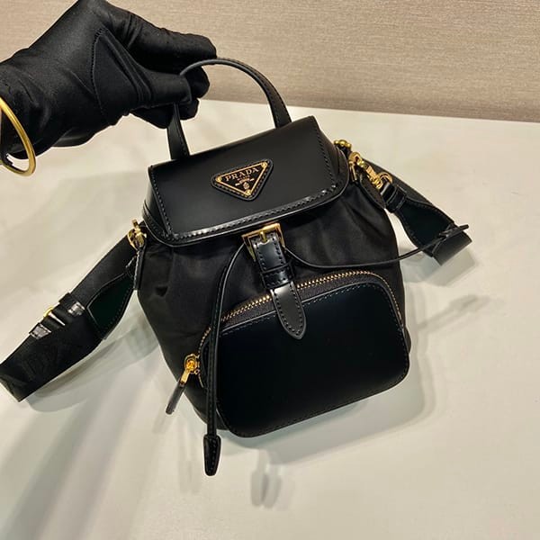Fall/Winter Sale: Prada Re-Nylon x Brushed Leather Backpack Replica puy13785