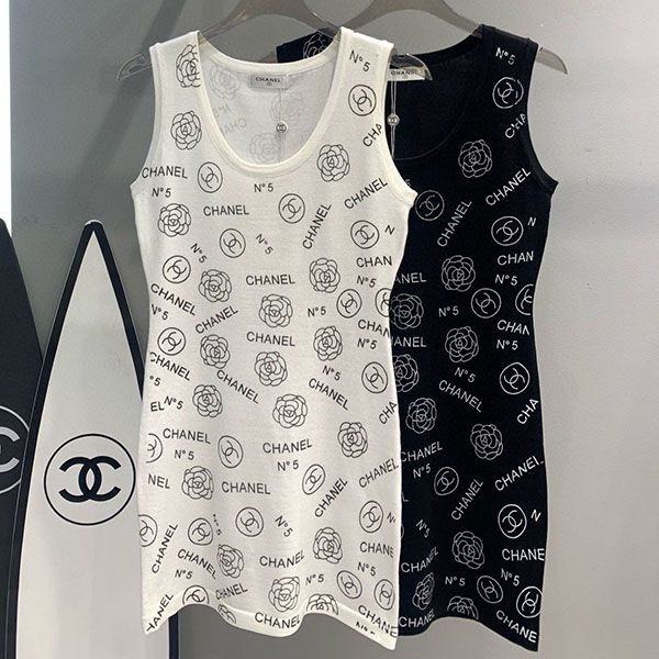 Extremely comfortable Chanel tank top at a bargain price SHV94551