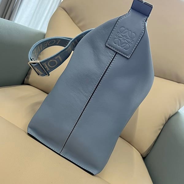 n-grade Recommended Loewe Shoulder Bag Replica Cuby Crossbody Bag 3 Colors B906K70X01