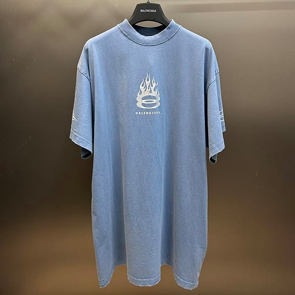 Rare Balenciaga copy Burning Unity T-shirt with logo, short sleeves, cotton bat27406