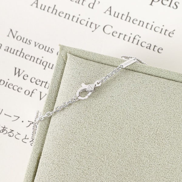 Van Cleef & Sachs Replica Vintage Alhambra Bracelet, 5 Motifs var16487