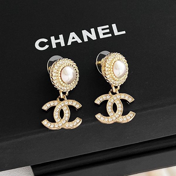 Very popular all over the world? Chanel pearl Coco Mark logo earrings replica sht96506 Very popular all over the world? Chanel pearl Coco Mark logo earrings replica sht96506