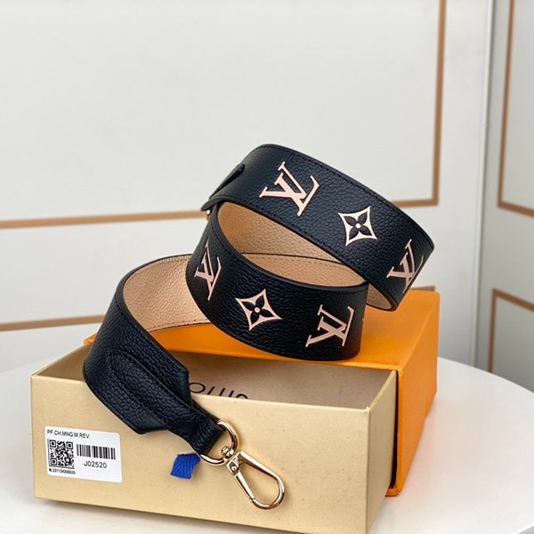 [Domestic delivery]Louis Vuitton shoulder strap 4CM wide * Cute J02520