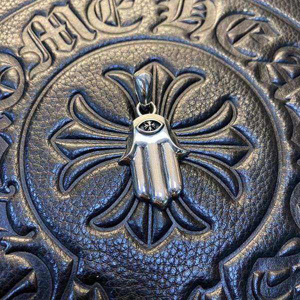 Must-have! Chrome Hearts Hermosa Pendant N-grade Charm Necklace Silver Kuy53897