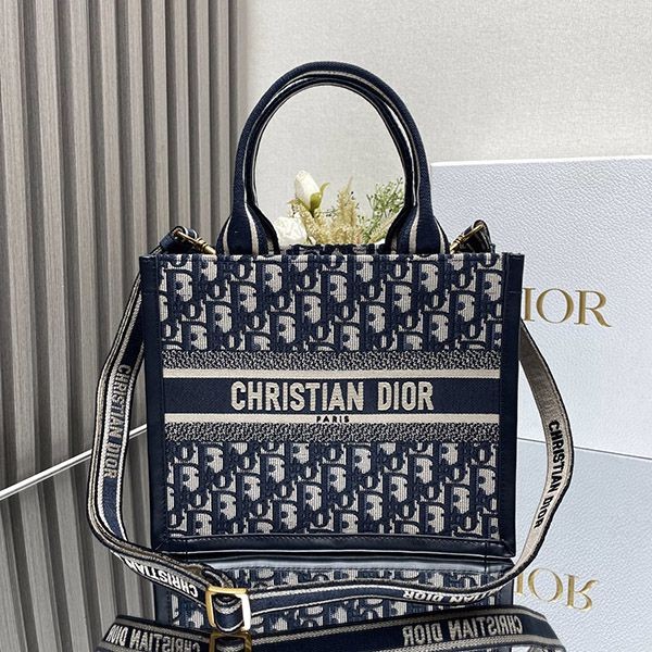 Dior Oblique Grade N Medium Tote Bag dec23004