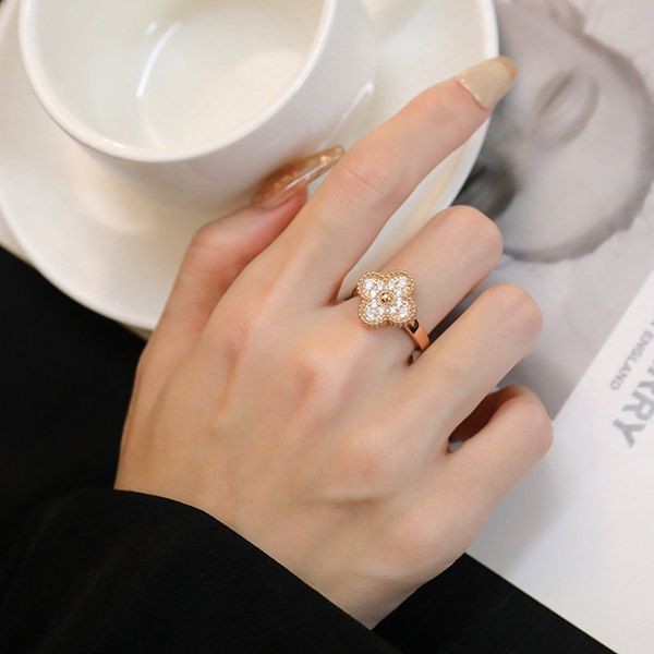 Battle Van Cleef & Arpels Replica Vintage Alhambra Ring 2 Colors vaw08613