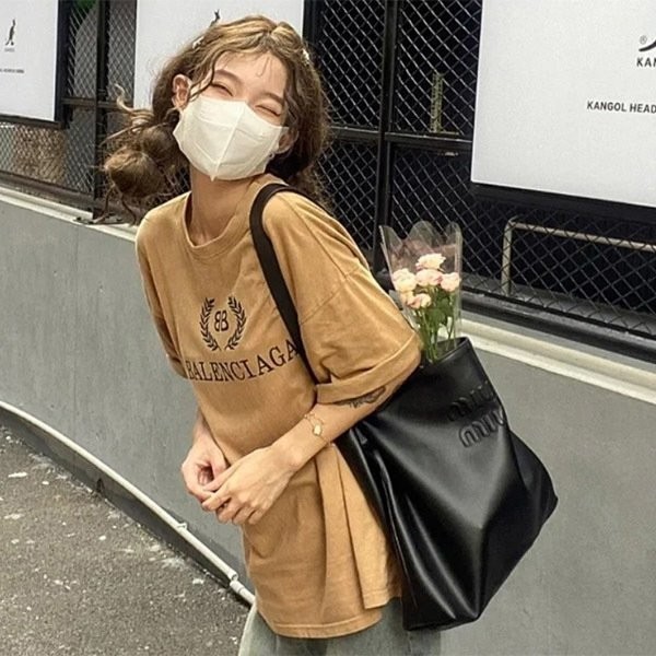 Very popular classic Miu Miu leather handbag replica black myo22973 Very popular classic Miu Miu leather handbag replica black myo22973