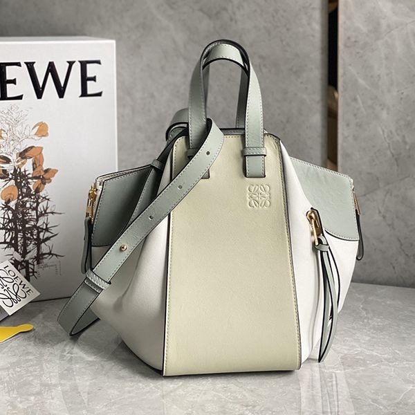 New arrival, very popular, Loewe Hammock, fake DW bag, first come first served? lop03814 New arrival, very popular, Loewe Hammock, fake DW bag, first come first served? lop03814