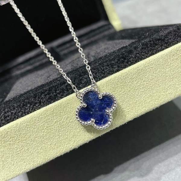 Rare Van Cleef & Arpels Replica Vintage Alhambra Pendant vag74729