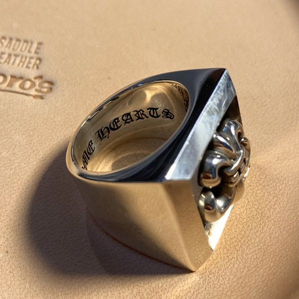 Super limited edition Chrome Hearts PENTAGON BS FLEUR ring, grade N Kux15740