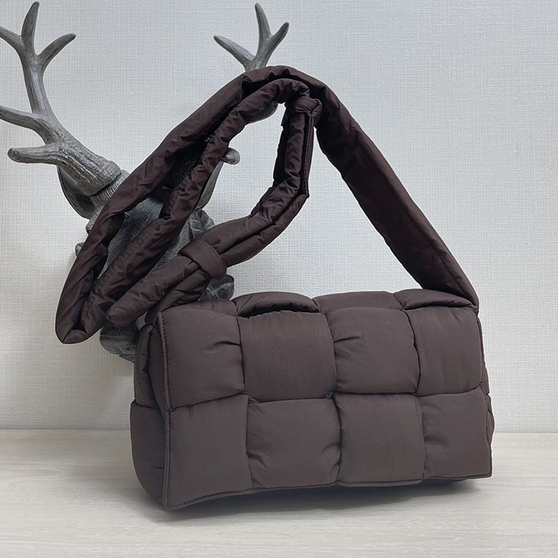 Very popular! [Bottega Veneta] The Padded Tech Cassette Shoulder Bag Replica 628951VBO812145