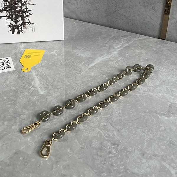 Loved by many celebrities ★ Rare! Loewe chain shoulder strap at a great price log14225