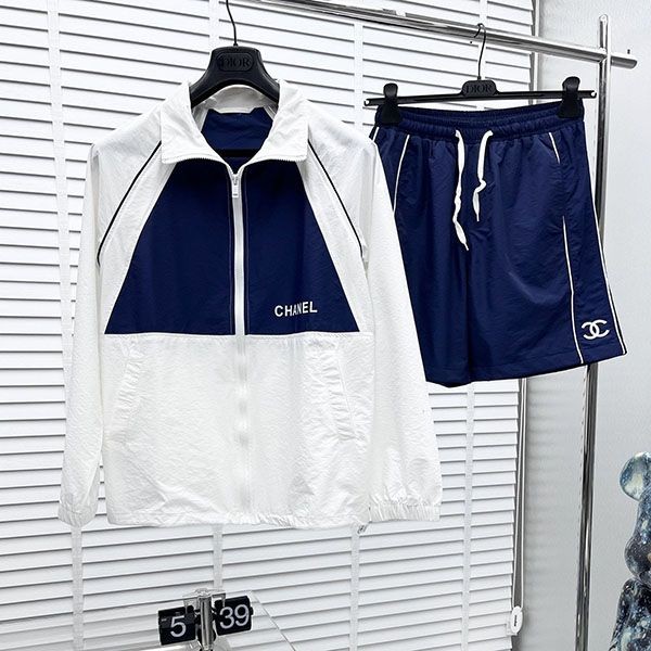 Chanel hooded parka copy top and bottom set shu47839