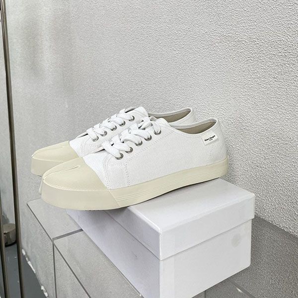 Free shipping Maison Margiela Tabi low-top sneakers Mai37374