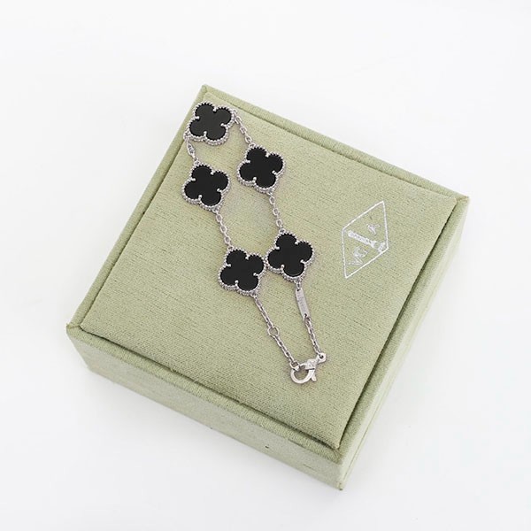 Van Cleef & Arpels Vintage Alhambra Replica Bracelet, 5 Motifs vas17577 Van Cleef & Arpels Vintage Alhambra Replica Bracelet, 5 Motifs vas17577