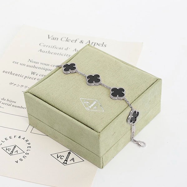 Van Cleef & Arpels Vintage Alhambra Replica Bracelet, 5 Motifs vas17577