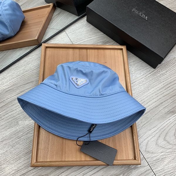 Super popular Prada nylon bucket hat replica logo plate★blue puc21675
