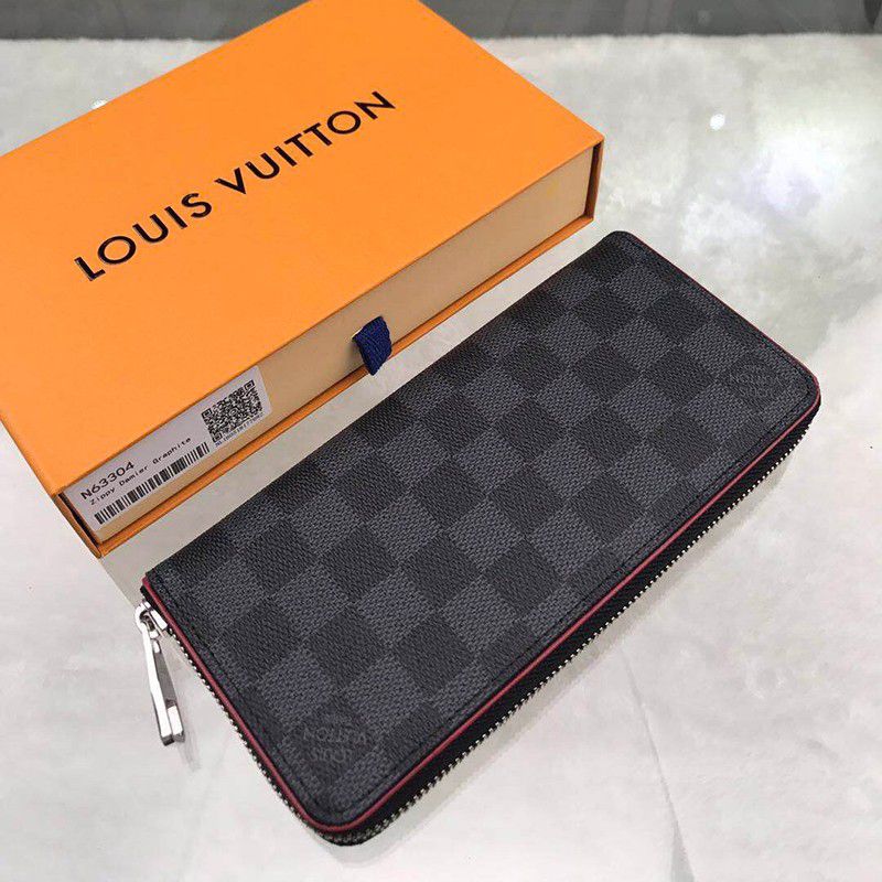 The Battle forLouis Vuitton Damier Zippy Wallet Replica N63304 The Battle forLouis Vuitton Damier Zippy Wallet Replica N63304