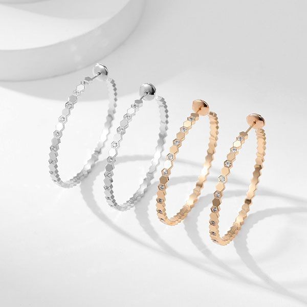 Very popular all over the world? Chaumet Be My Love Collection Fake Bracelet SHJ35137