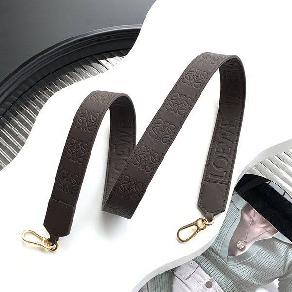 ★Japan!! Popular! Loewe Anagram Strap low79418