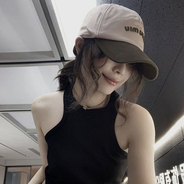 Popular all over the world? Miu Miu Drill Cap N grade MYH63190 Popular all over the world? Miu Miu Drill Cap N grade MYH63190