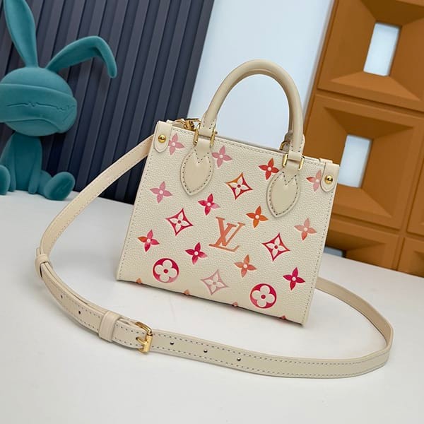 RareLouis Vuitton On the Go BB Handbag Replica M47115 RareLouis Vuitton On the Go BB Handbag Replica M47115
