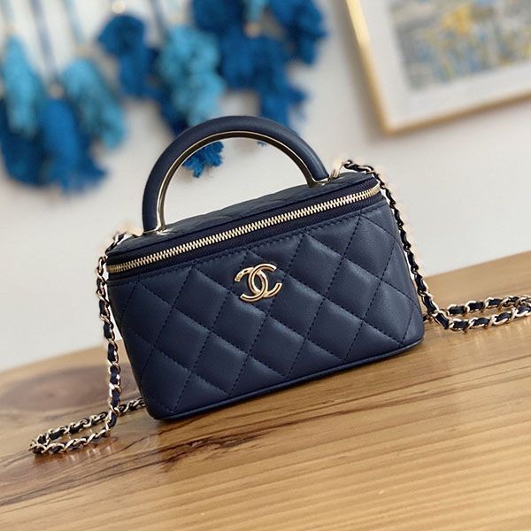 Very popular Chanel Vanity Navy Champagne Gold shs55355 Very popular Chanel Vanity Navy Champagne Gold shs55355