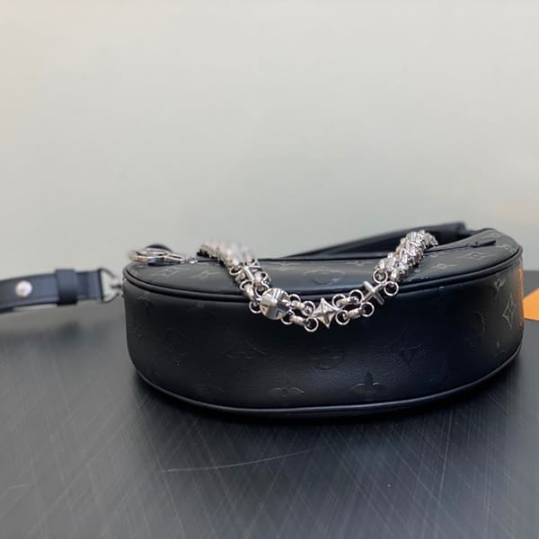 SecuredLouis Vuitton Parody Loop Shoulder Bag M11267