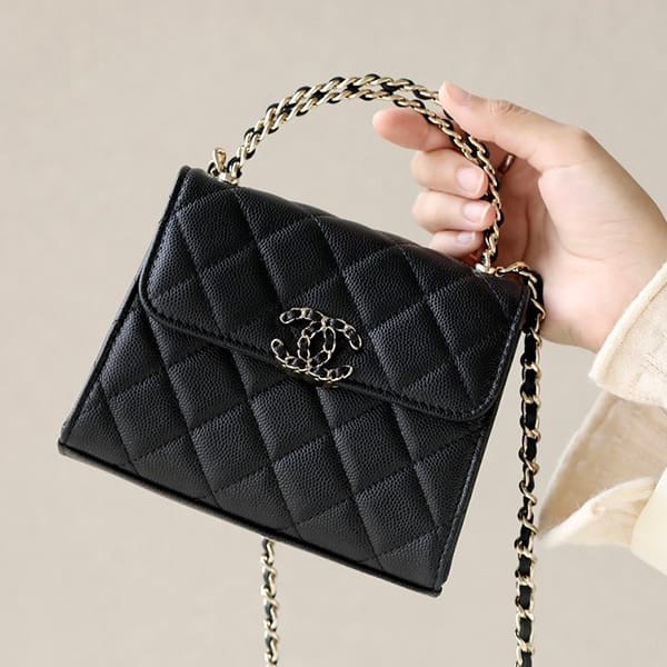 Super low price! [Chanel] Mini Chain Clutch Bag Black Replica shc35567