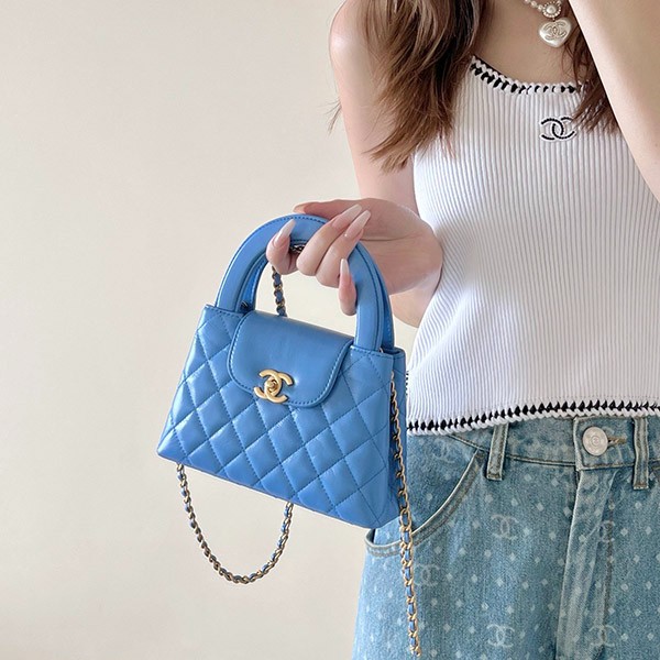 ★Cute color? [Chanel] Chain handbag replica★ shk70601