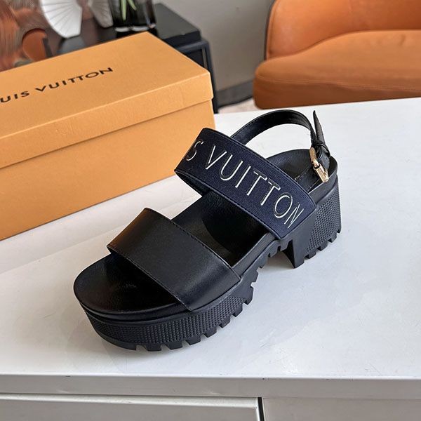 I definitely want it!Louis Vuitton Sunset Line Replica Sandals vus98018