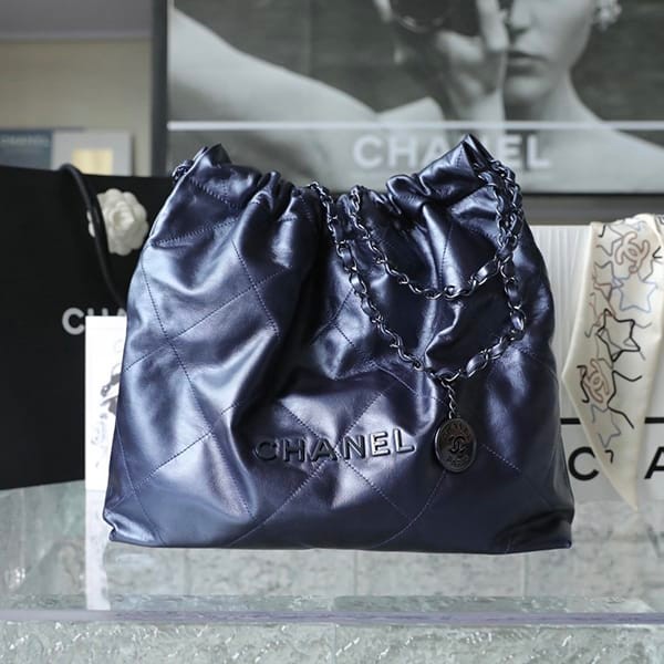 Cheap Chanel 22 Small Handbag Replica with Tracking shm26871 Cheap Chanel 22 Small Handbag Replica with Tracking shm26871